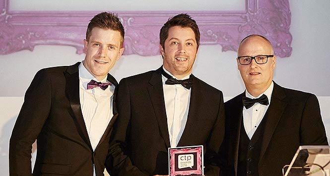 Imperial Tobacco team collect award