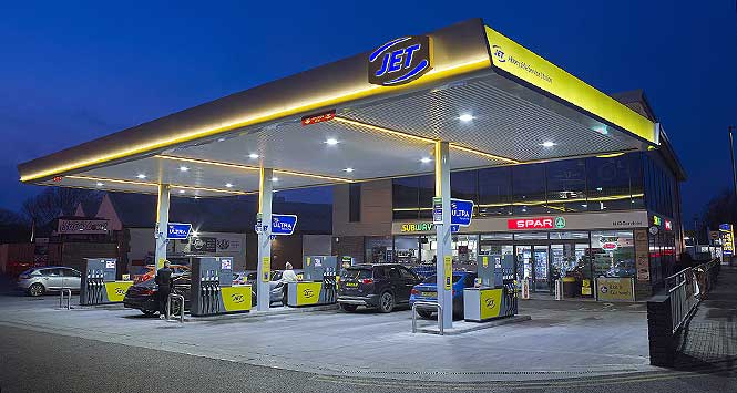 Jet forecourt