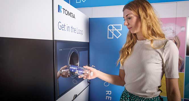 Tomra M1 reverse vending machine